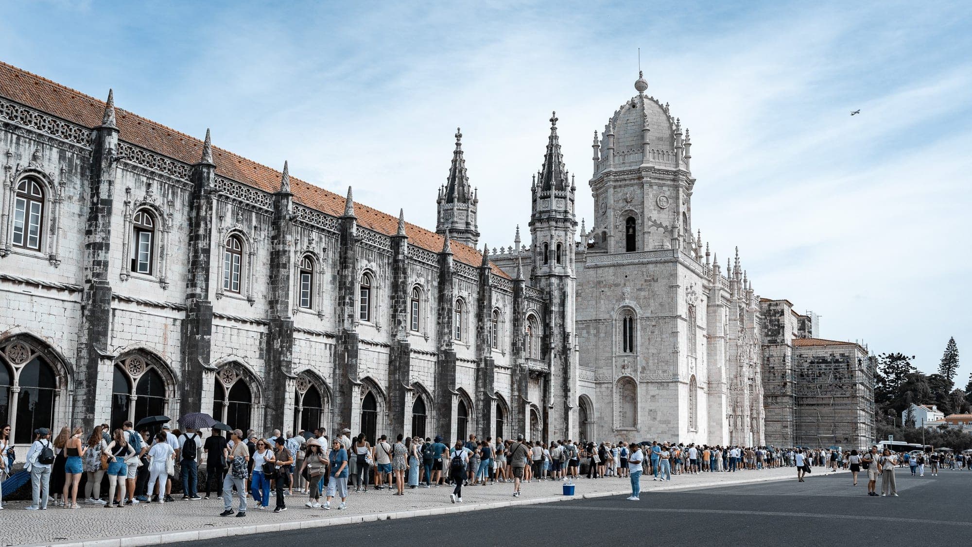 Mosteiro dos Jeronimos in the afternoon with long lines.